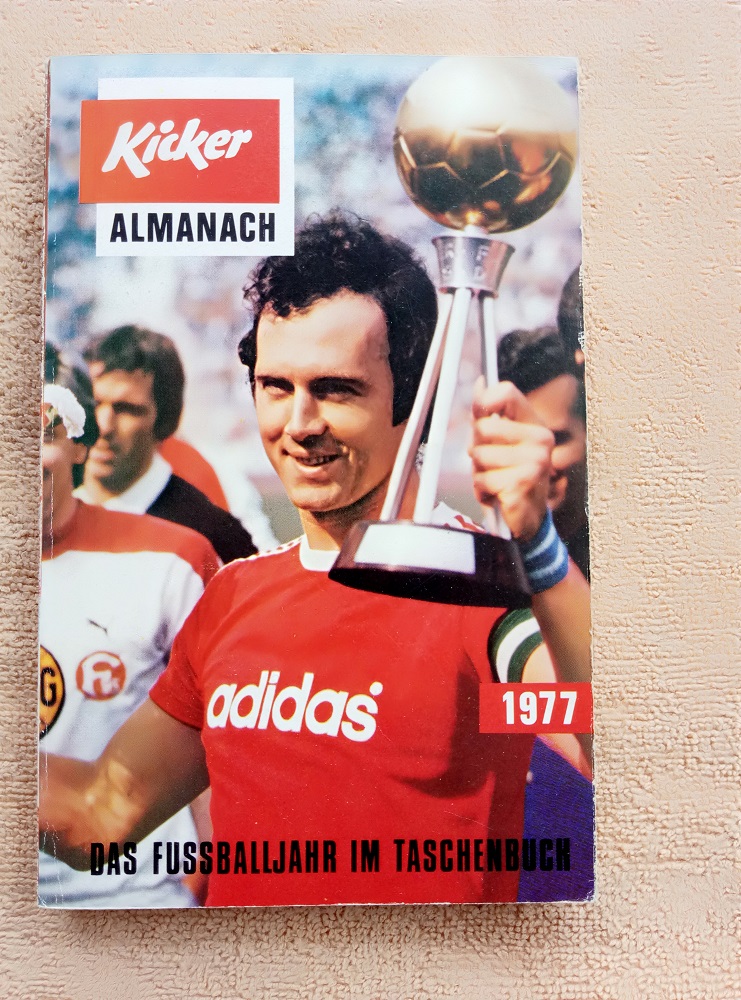 KICKER. “ALMANACH 1977”. / GER-037 – SPORTBOOKS4U